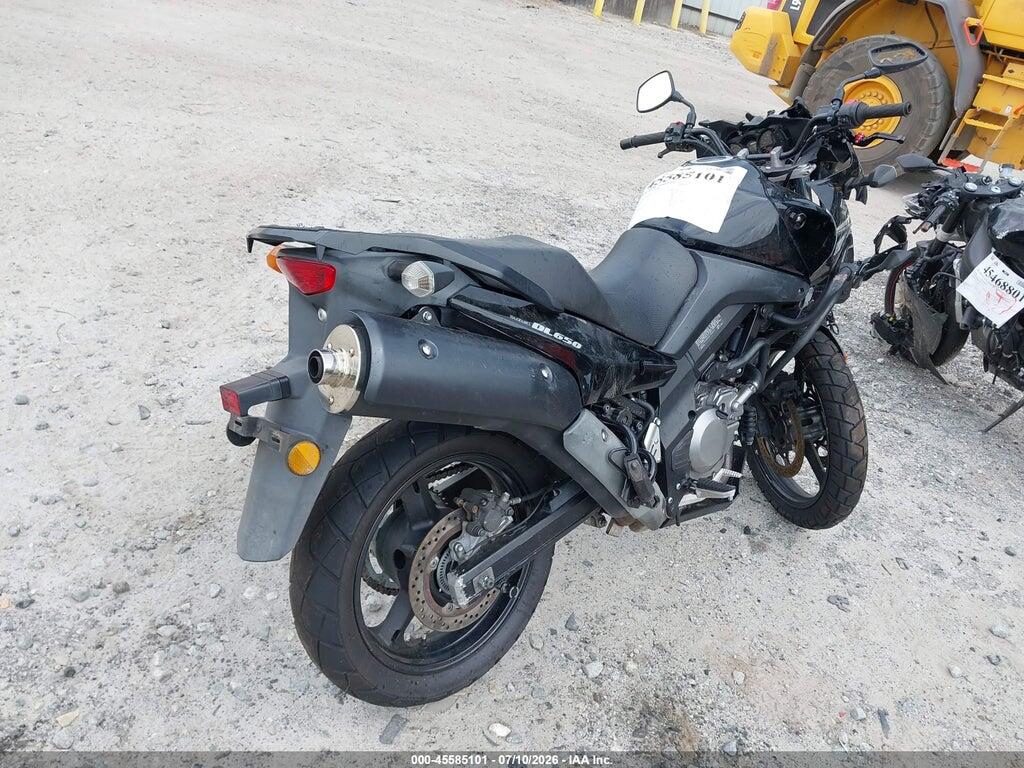 JS1VP54B4B2100033 2011 SUZUKI DL650 photo no. 4