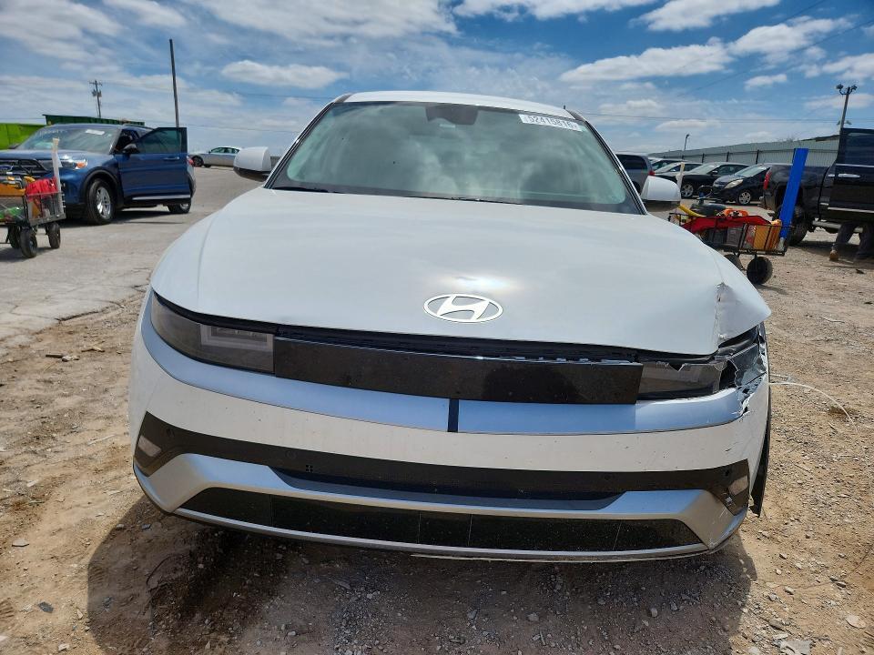 2025 HYUNDAI IONIQ 5 SE — Фото 5 из 13