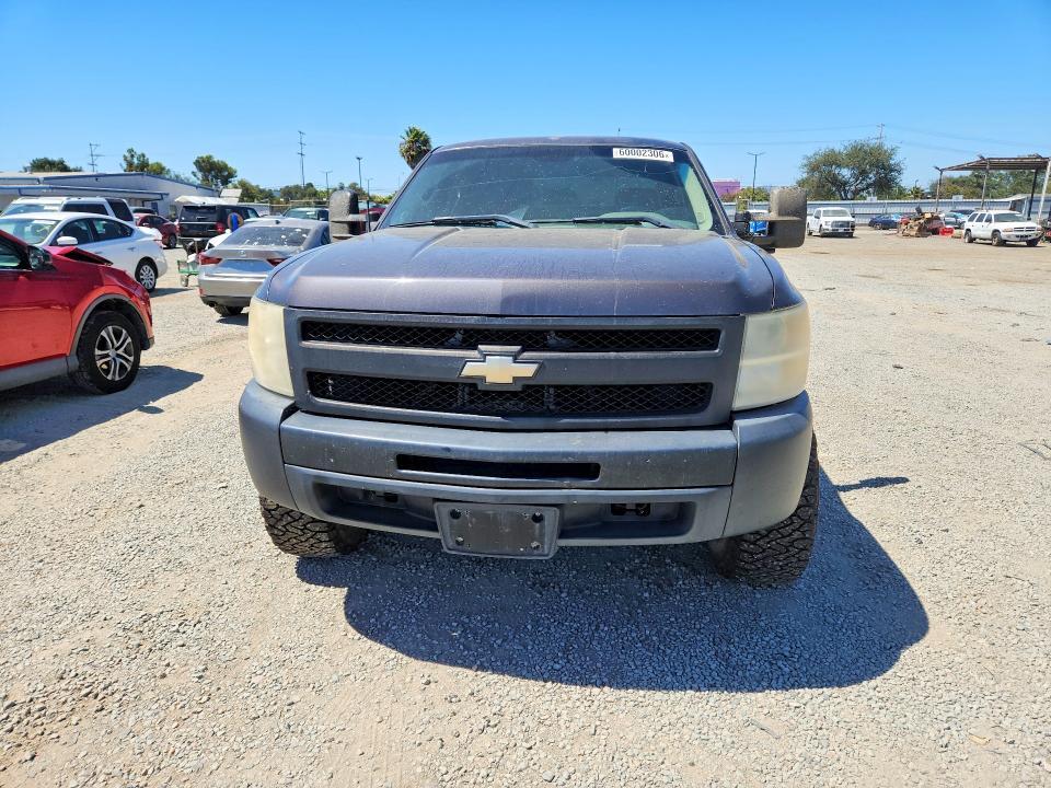 2010 CHEVROLET SILVERADO C1500 — Фото 5 из 12
