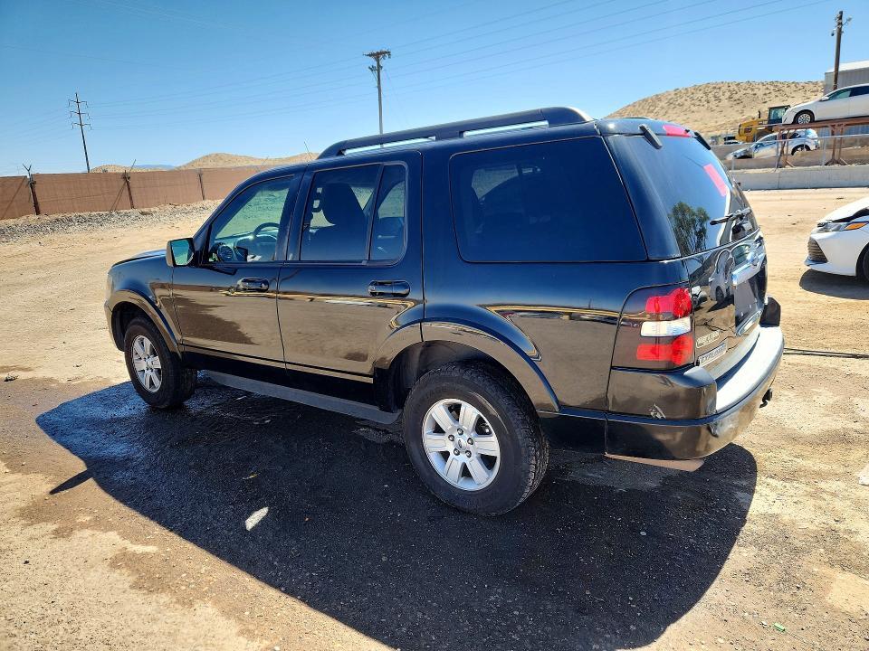 2010 FORD EXPLORER XLT — Фото 2 из 12