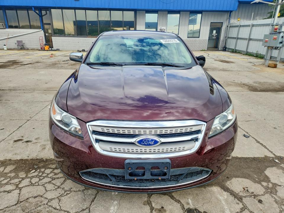2010 FORD TAURUS LIMITED — Фото 5 из 12