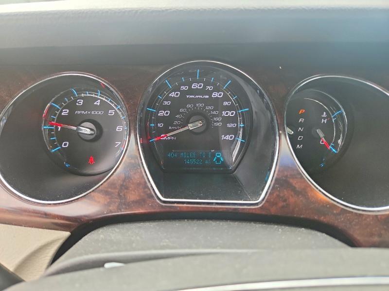 2010 FORD TAURUS LIMITED — Фото 9 из 12