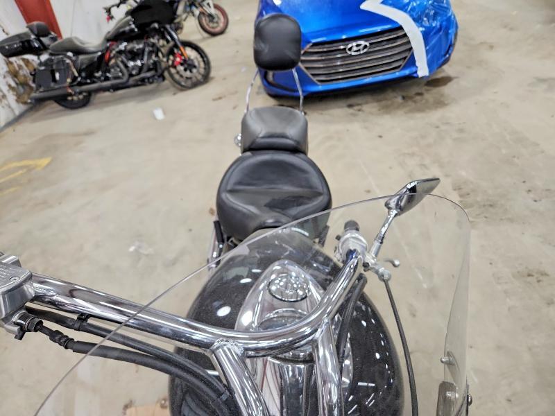 2010 HONDA VT1300 CR — Фото 5 из 9