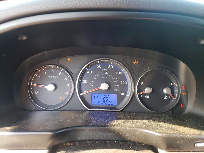 2010 HYUNDAI SANTA FE GLS — Фото 9 из 13