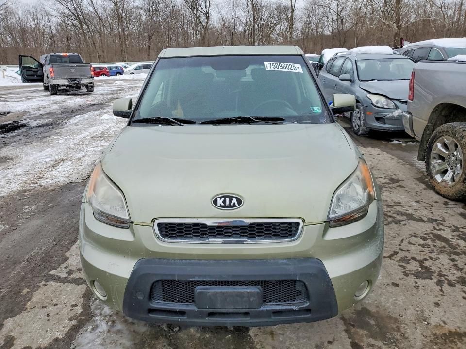 KNDJT2A28A7031626 2010 KIA SOUL photo no. 5
