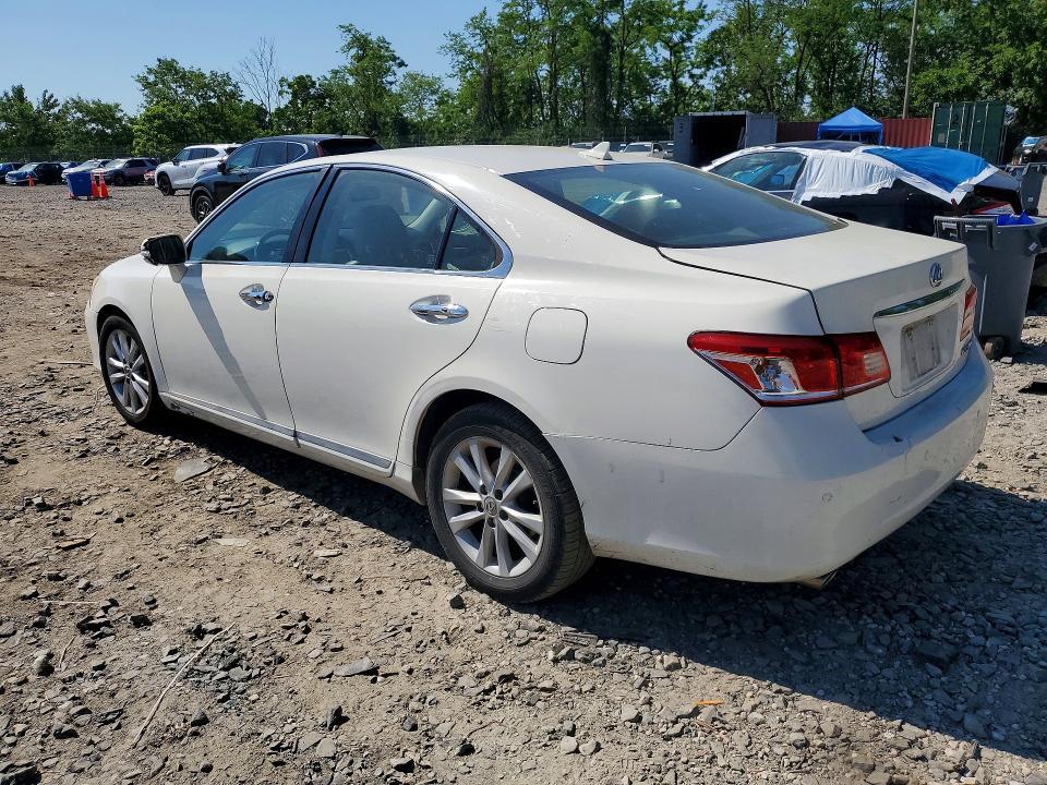 2010 LEXUS ES 350 — Фото 2 из 12