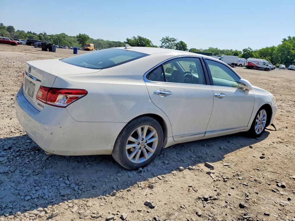2010 LEXUS ES 350 — Фото 3 из 12