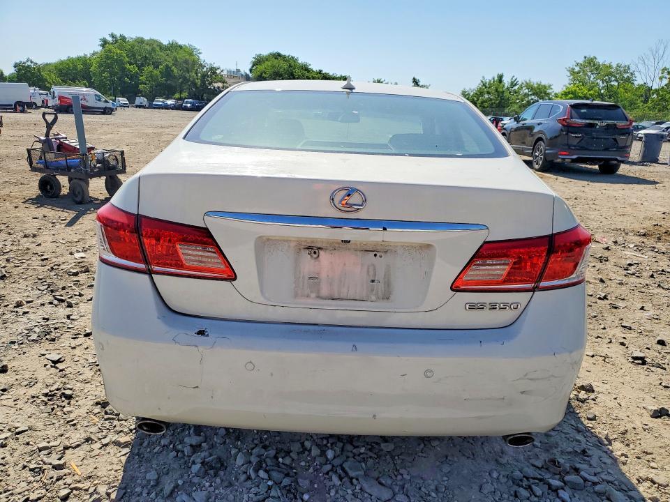 2010 LEXUS ES 350 — Фото 6 из 12