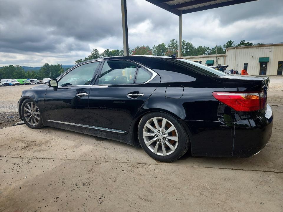 2010 LEXUS LS 460 — Фото 2 из 12