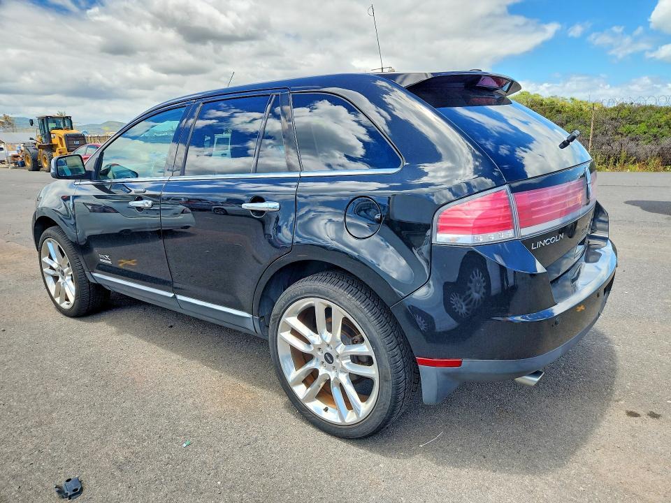 2LMDJ8JC4ABJ16873 2010 LINCOLN MKX photo no. 2