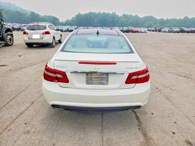 WDDKJ7CB1AF043598 2010 MERCEDES-BENZ E photo no. 6