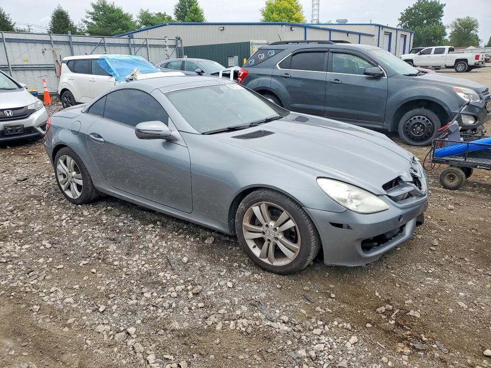 2010 MERCEDES-BENZ SLK 300 — Фото 4 из 12