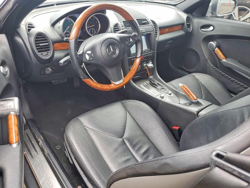 2010 MERCEDES-BENZ SLK 300 — Фото 8 из 12