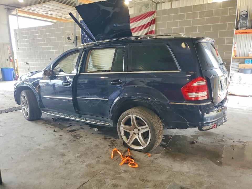2010 MERCEDES-BENZ GL 550 4MATIC — Фото 2 из 14