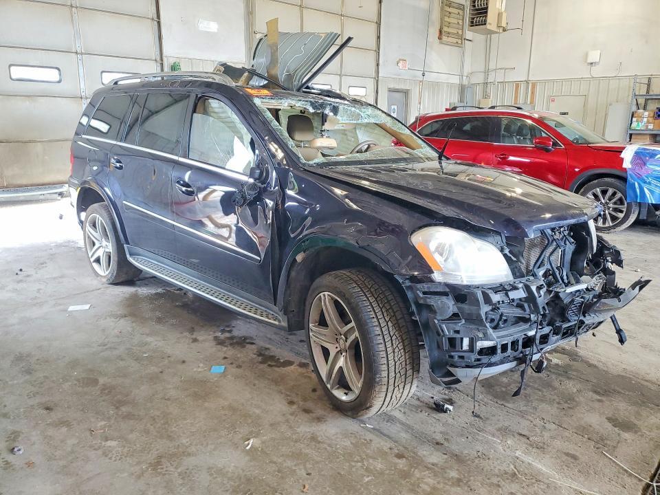 2010 MERCEDES-BENZ GL 550 4MATIC — Фото 4 из 14