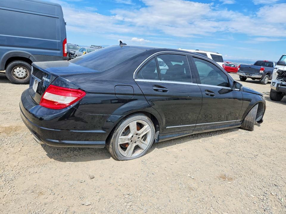 2010 MERCEDES-BENZ C 300 4MATIC — Фото 3 из 13