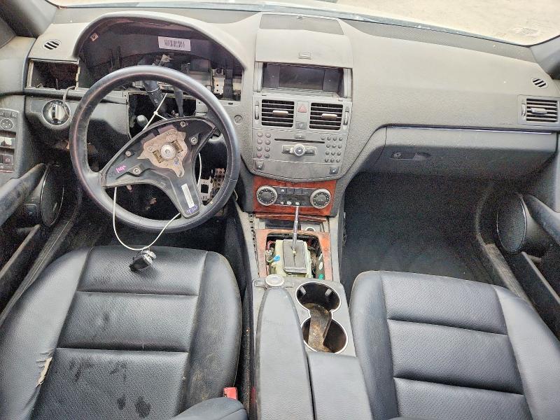 2010 MERCEDES-BENZ C 300 4MATIC — Фото 8 из 13