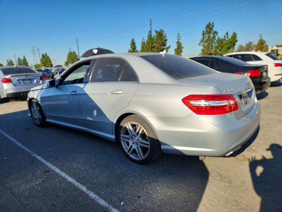2010 MERCEDES-BENZ E 350 — Фото 2 из 12