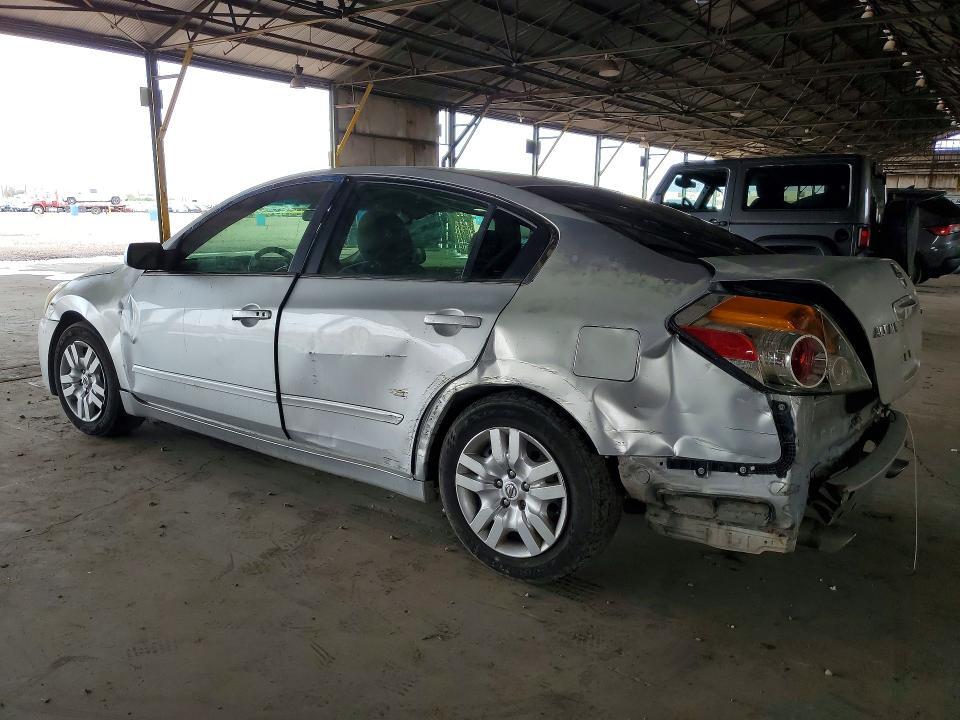 2010 NISSAN ALTIMA 2.5 — Фото 2 из 12