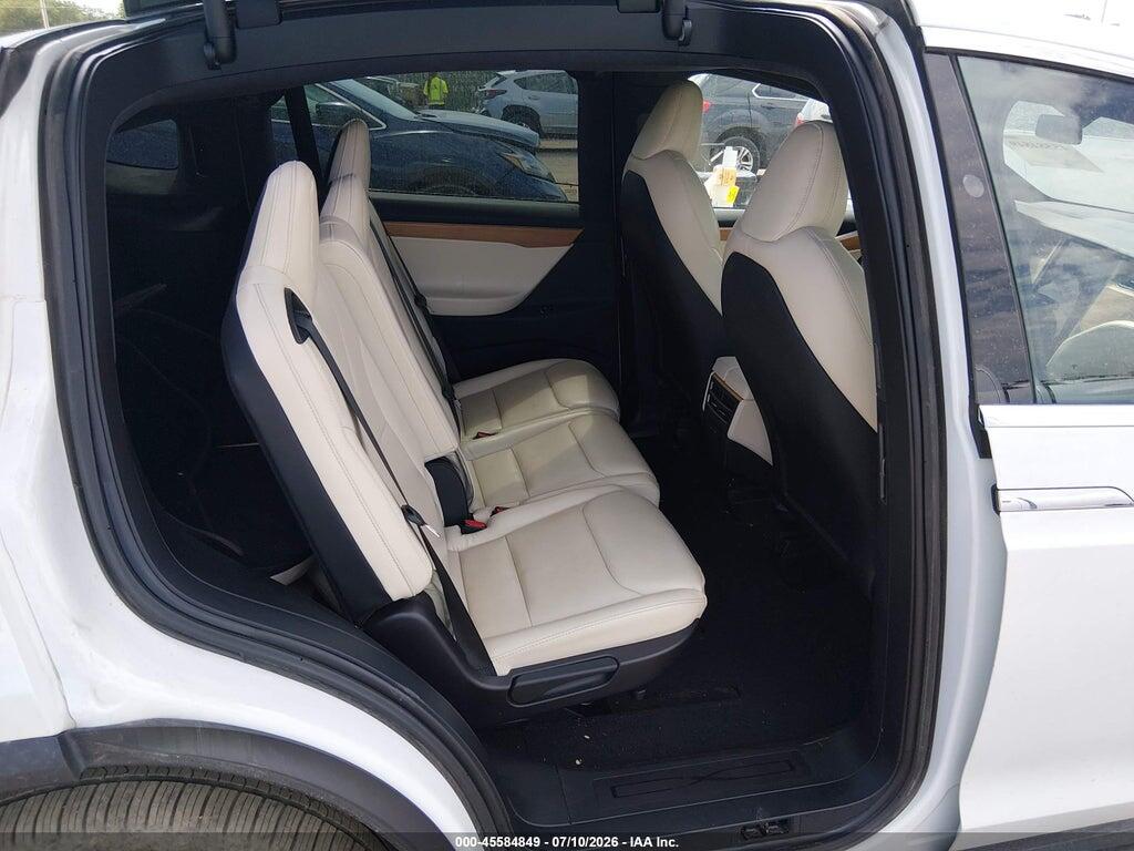5YJXCAE22LF262324 2020 TESLA MODEL X photo no. 8