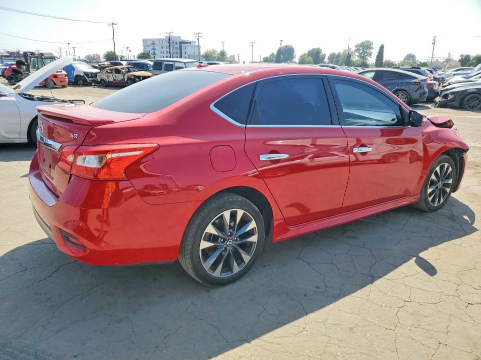 2019 NISSAN SENTRA SR — Фото 3 из 12