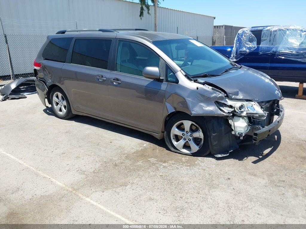 5TDKK3DC9BS076096 2011 TOYOTA SIENNA photo no. 1