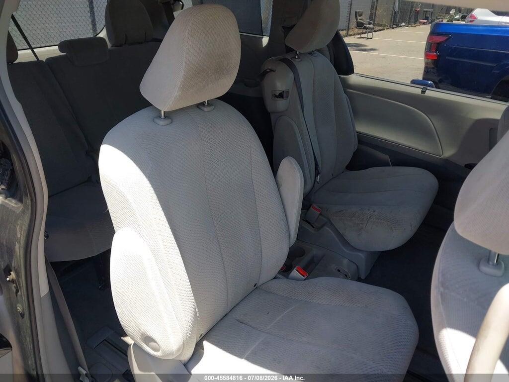 5TDKK3DC9BS076096 2011 TOYOTA SIENNA photo no. 8