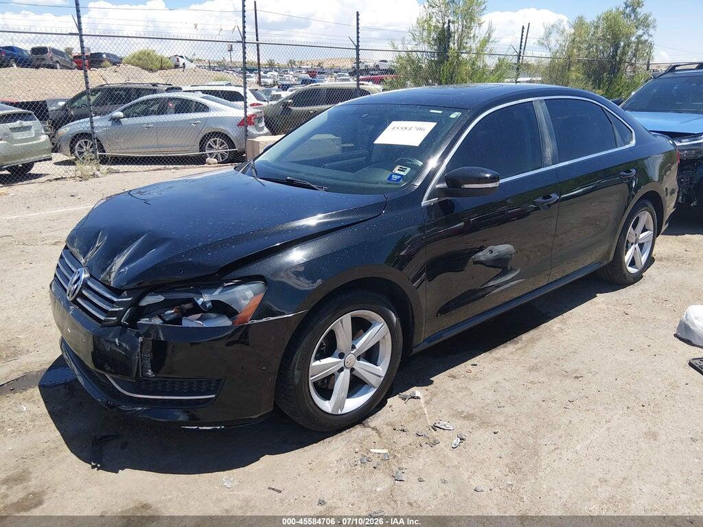 1VWBH7A33DC015984 2013 VOLKSWAGEN PASSAT photo no. 2