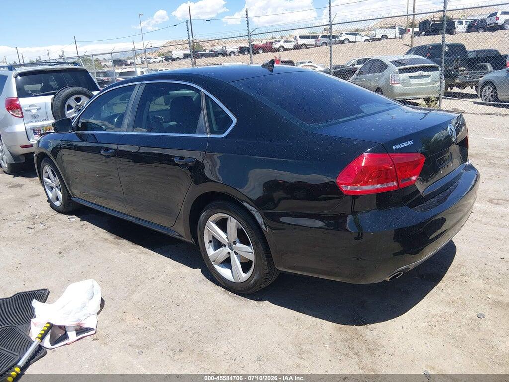 1VWBH7A33DC015984 2013 VOLKSWAGEN PASSAT photo no. 3