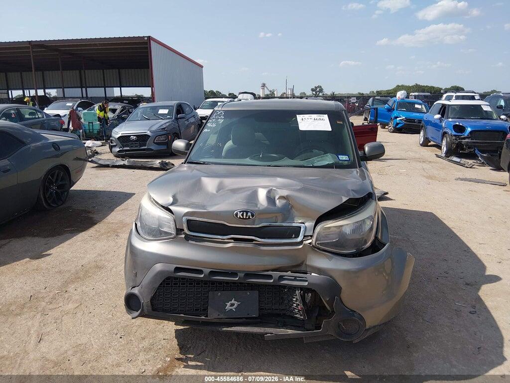 KNDJN2A29G7319626 2016 KIA SOUL photo no. 10