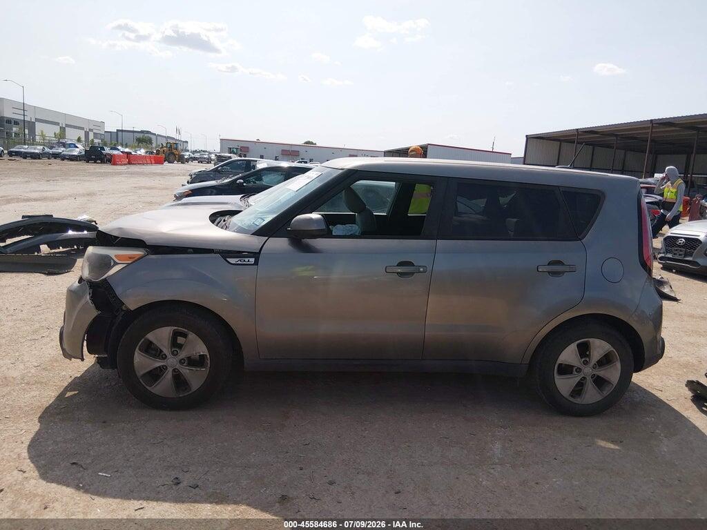 KNDJN2A29G7319626 2016 KIA SOUL photo no. 12