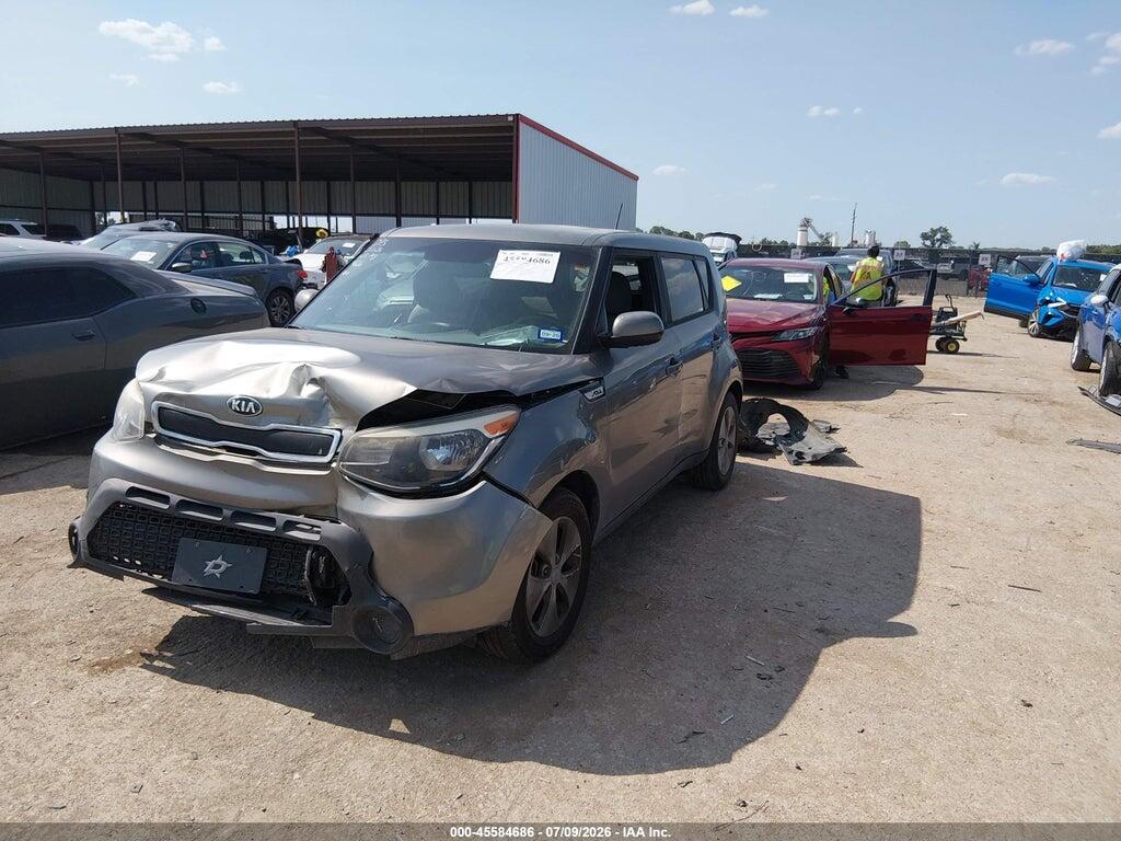 KNDJN2A29G7319626 2016 KIA SOUL photo no. 2