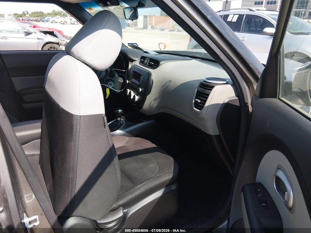 KNDJN2A29G7319626 2016 KIA SOUL photo no. 5