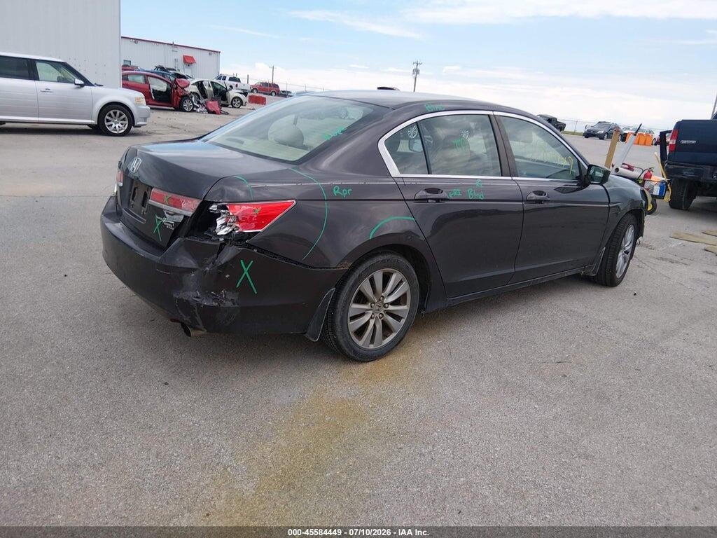 1HGCP2F76BA042132 2011 HONDA ACCORD photo no. 4