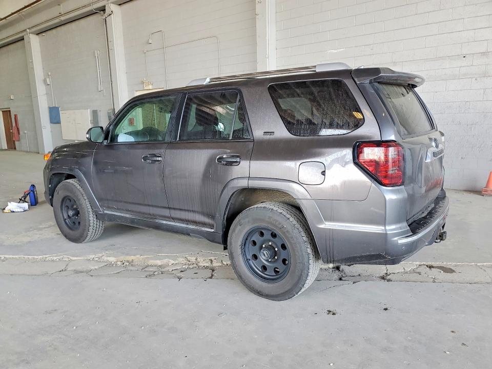 JTEBU5JR2A5019267 2010 TOYOTA 4RUNNER photo no. 2