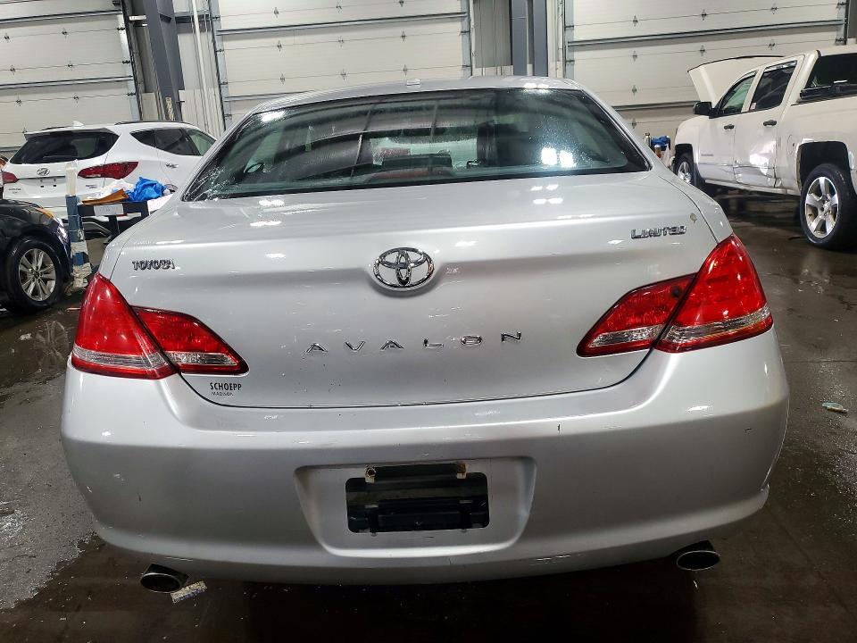 2010 TOYOTA AVALON LIMITED — Фото 6 из 12