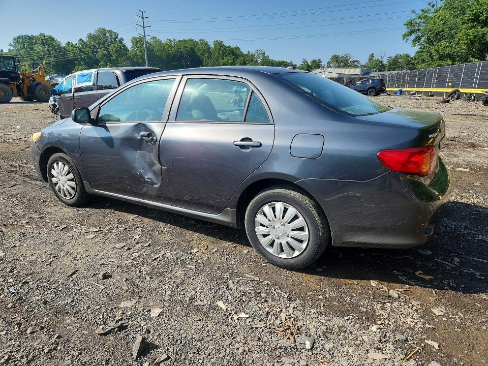 2010 TOYOTA COROLLA LE — Фото 2 из 12