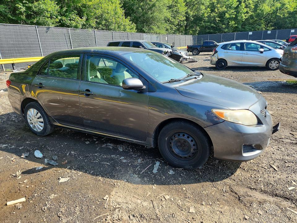 2010 TOYOTA COROLLA LE — Фото 4 из 12