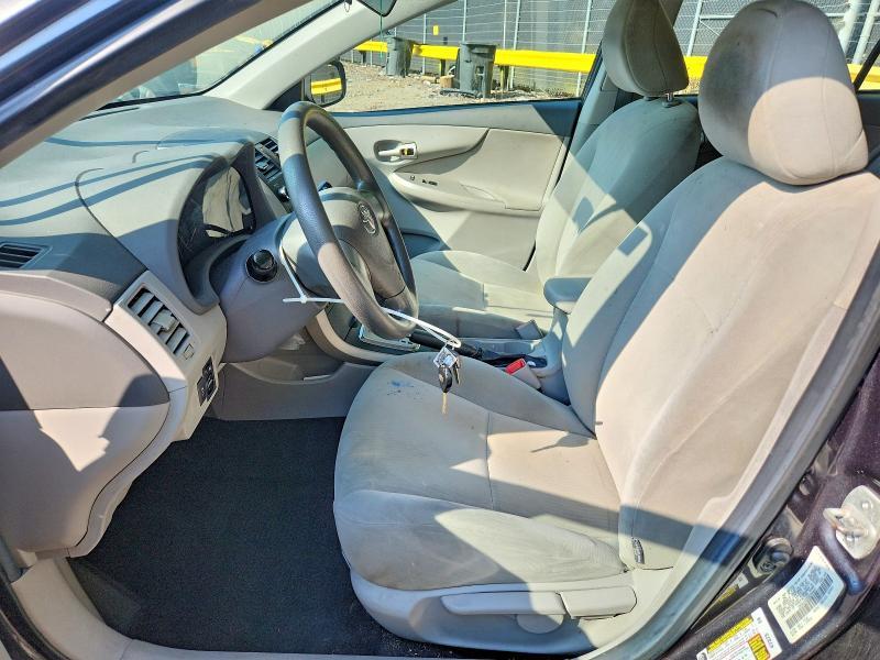 2010 TOYOTA COROLLA LE — Фото 7 из 12