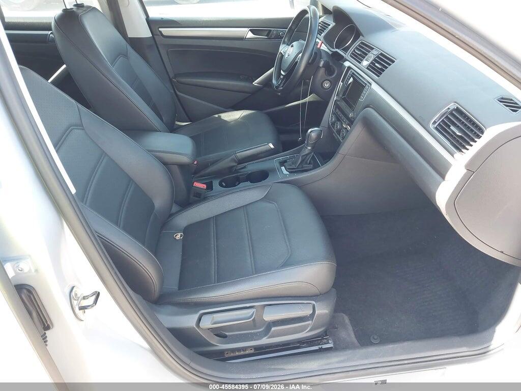 1VWAT7A32GC061689 2016 VOLKSWAGEN PASSAT photo no. 5