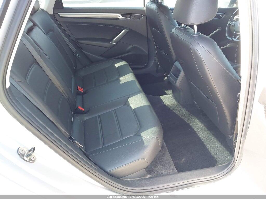 1VWAT7A32GC061689 2016 VOLKSWAGEN PASSAT photo no. 8