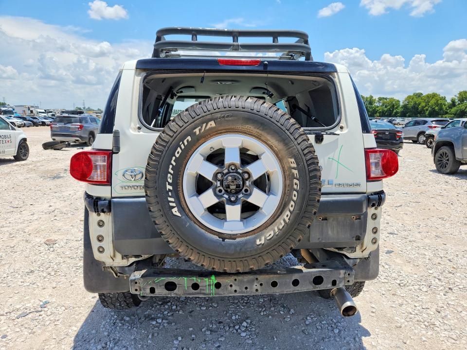 JTEZU4BF3AK010754 2010 TOYOTA FJ CRUISER photo no. 6