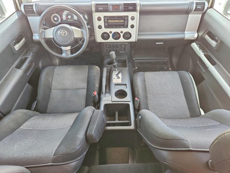 JTEZU4BF3AK010754 2010 TOYOTA FJ CRUISER photo no. 8