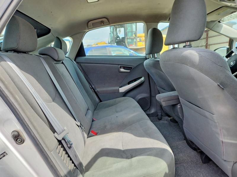 2010 TOYOTA PRIUS II — Фото 10 из 12