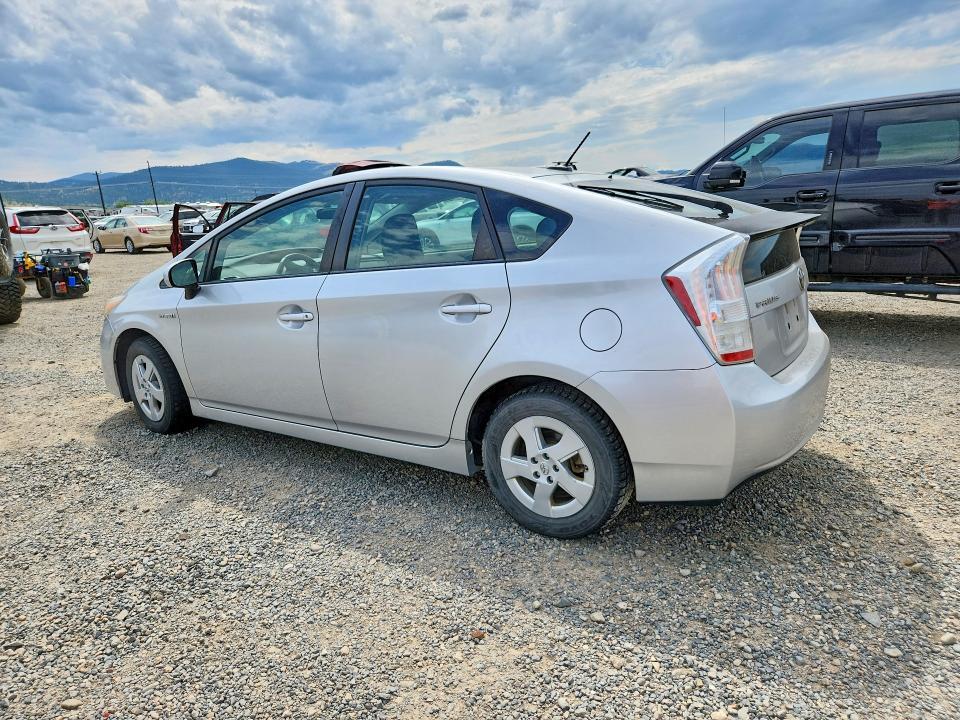 2010 TOYOTA PRIUS II — Фото 2 из 12