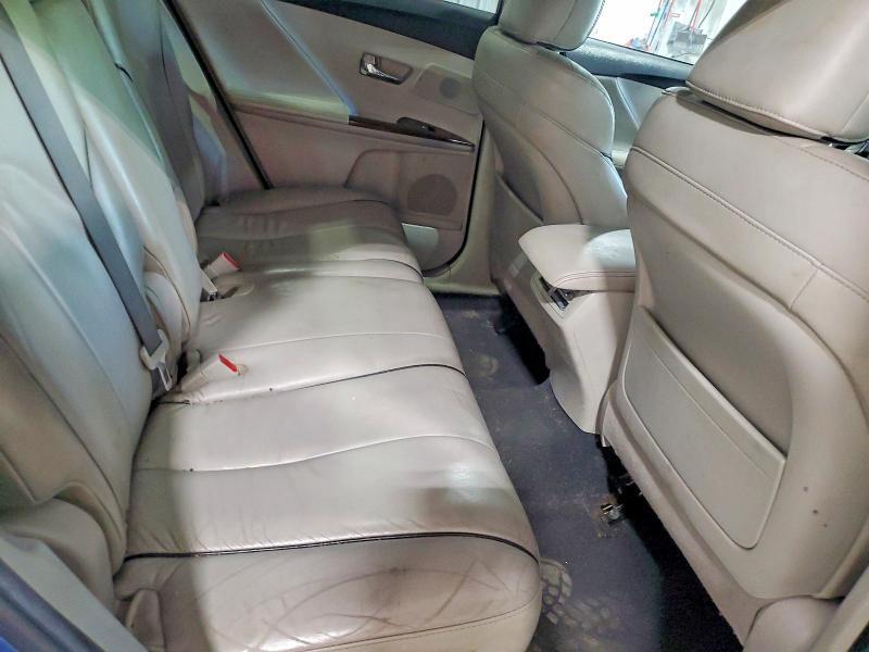 2010 TOYOTA VENZA AWD V6 — Фото 11 из 13