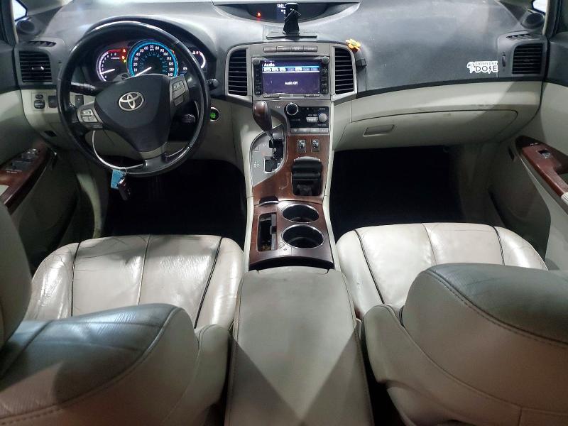 2010 TOYOTA VENZA AWD V6 — Фото 8 из 13