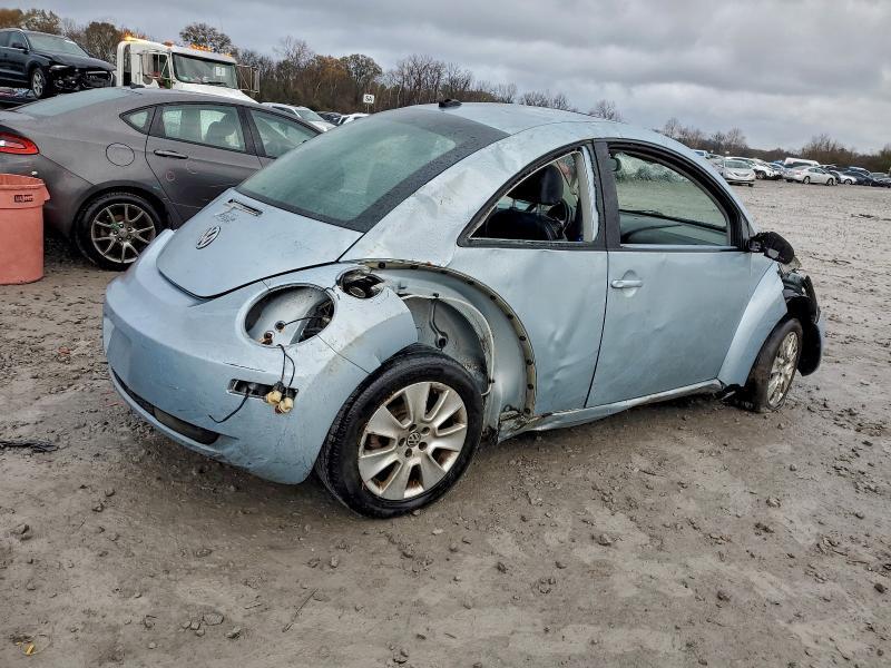2010 VOLKSWAGEN NEW BEETLE — Фото 3 из 12
