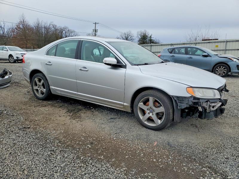 2010 VOLVO S80 — Фото 4 из 13