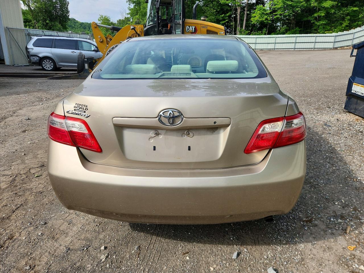 2009 TOYOTA CAMRY BASE — Фото 6 из 12